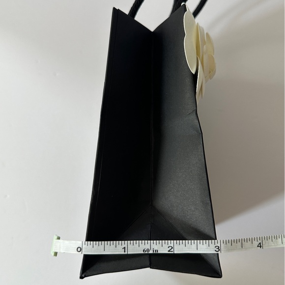 CHANEL Black and White Small Gift Bag - Picture 8 of 8